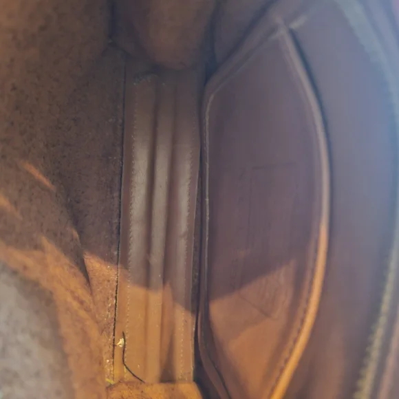 Coach VTG. LEGACY ZIP BAG #L8N-9997 - Picture 10 of 13